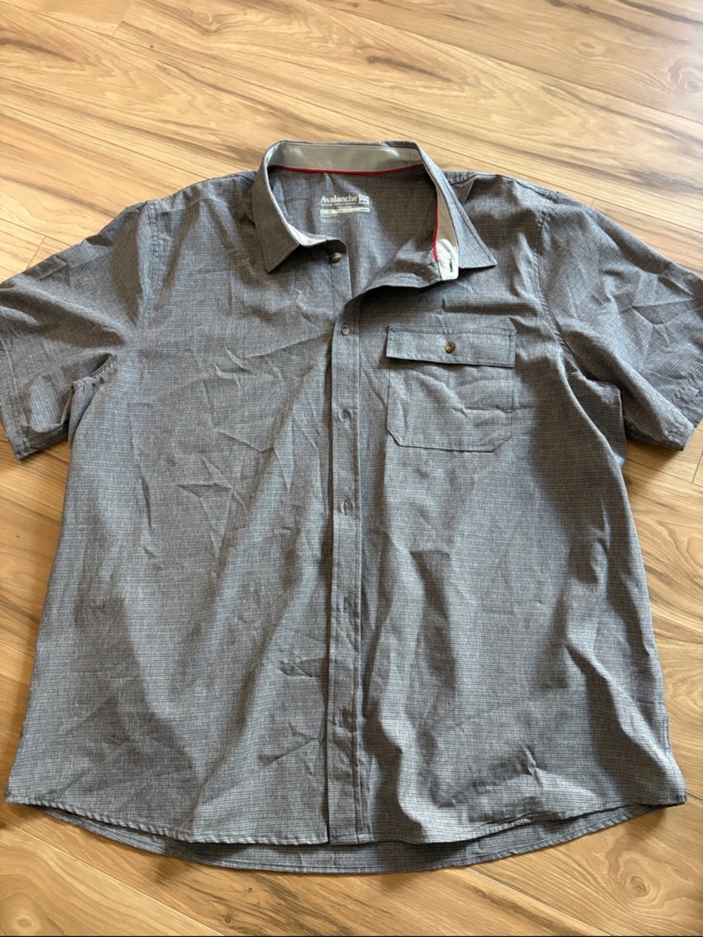 Avalanche Grey Short-Sleeve Casual Button-Down Shirt